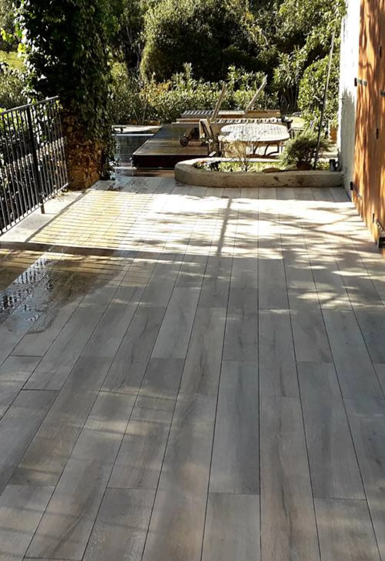 Devis pose de carrelage imitation bois à Bormes-les-mimosas