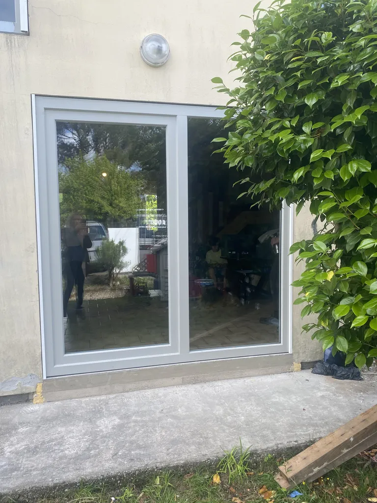 Levant coulissant en PVC sur mesure installé à Canéjan proche Cestas