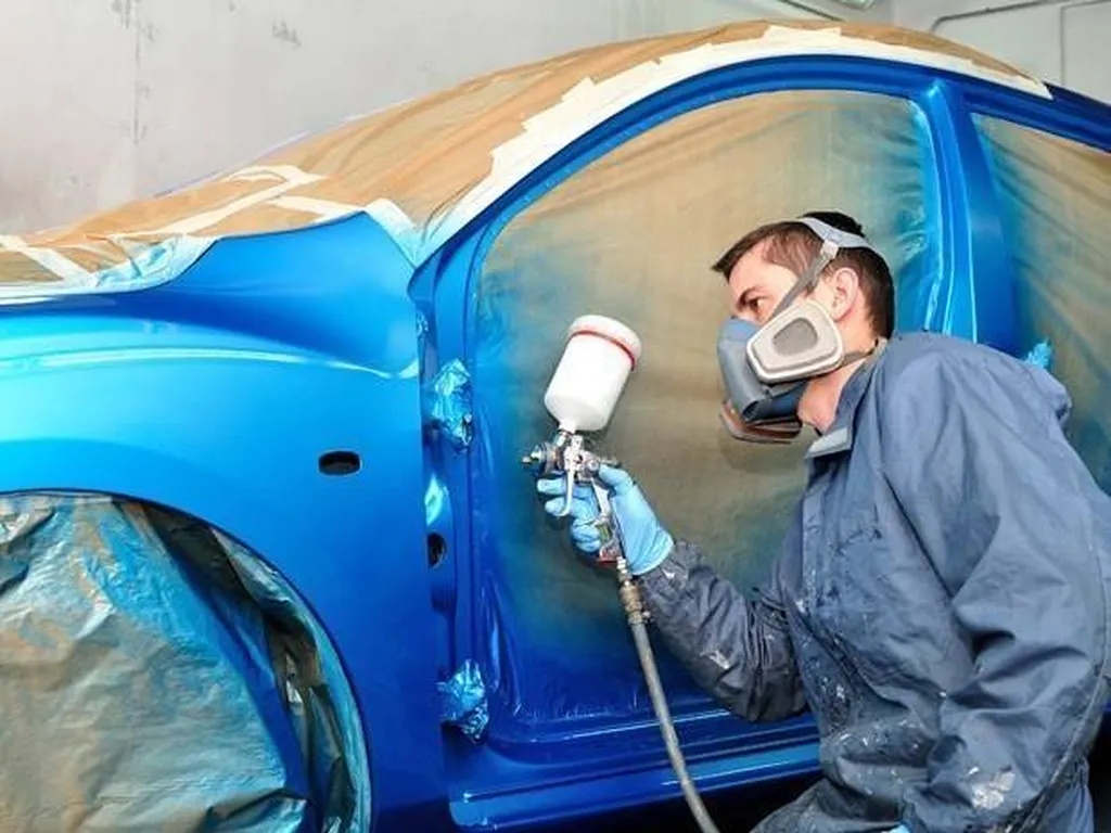 Contacter un professionnel pour repeindre la carrosserie d’une voiture suite à un sinistre proche Le Havre (76)