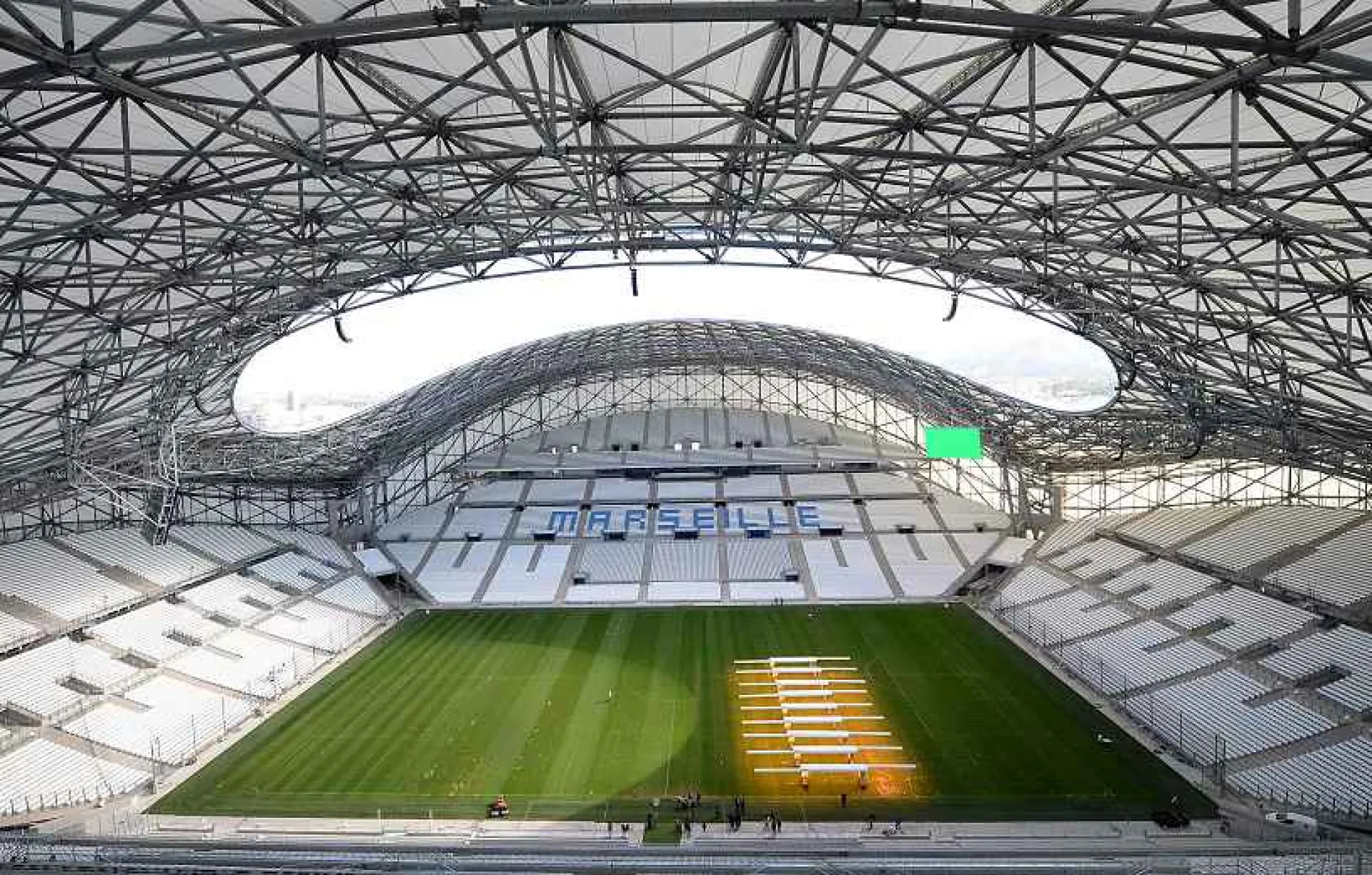 Taxi Gare Aix TGV UEFA Euro 2016