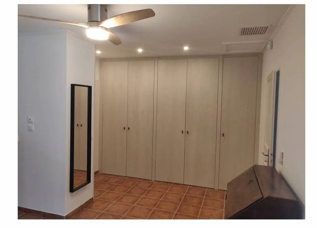 Architecte d’intérieur pour intervention sur une chambre parentale avec création d’un dressing et amélioration de l’implantation à La Cadière-d'Azur 83740