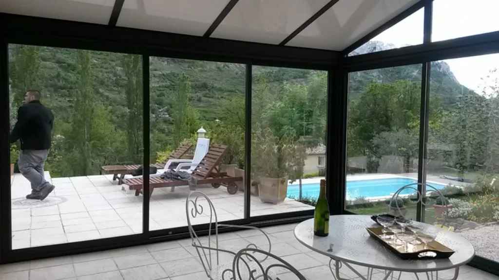 Pose de portes coulissantes de qualités Vaucluse 