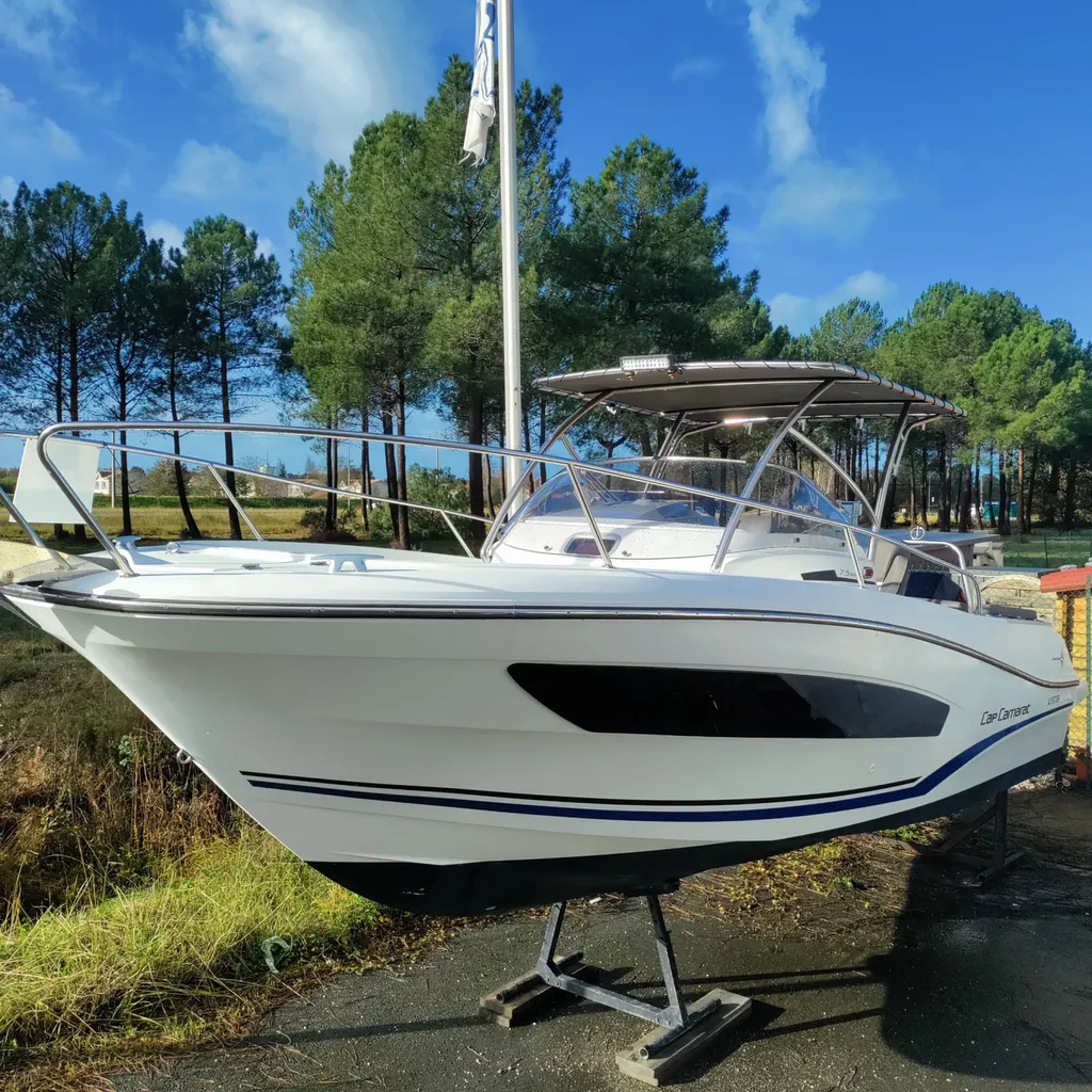 Jeanneau Cap Camarat 7.5 WA Serie 2 2019 sur Arcachon et Cap Ferret