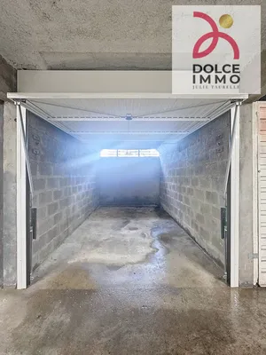 achat bien avec 2 ou 3 chambres avec travaux et une place de stationnement