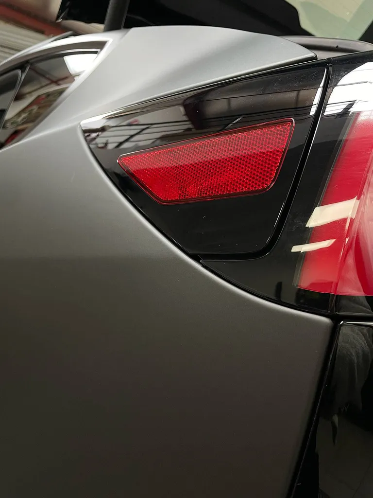 Application car wrapping Tesla