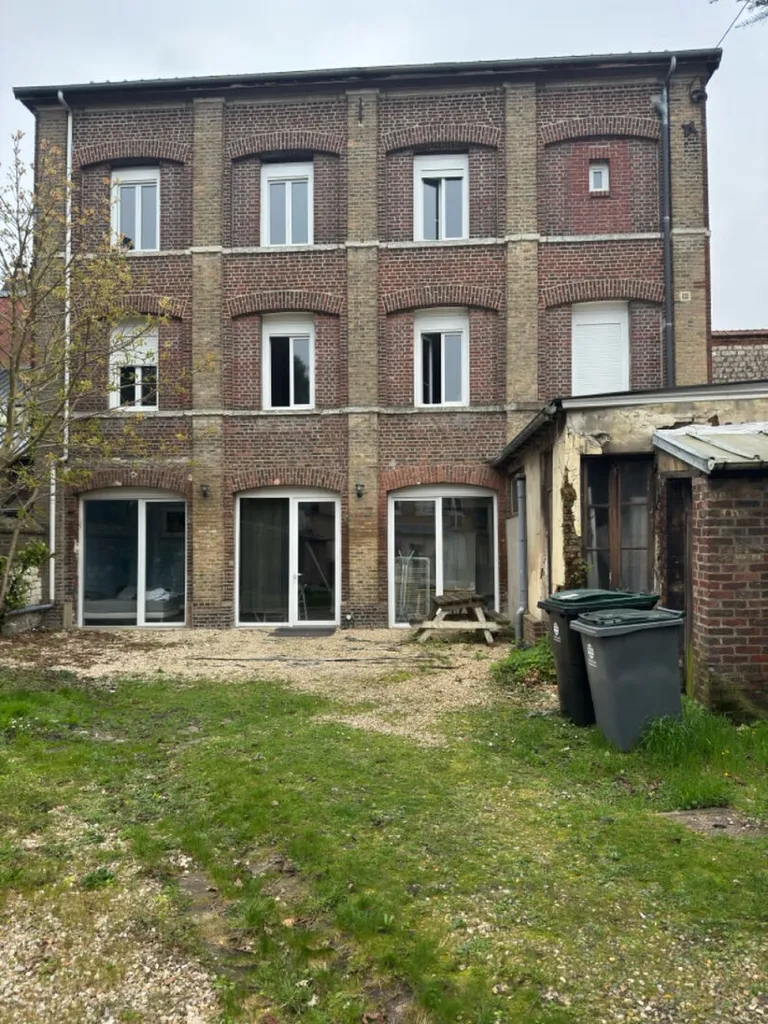 À vendre immeuble de 3 lots sur la commune de CAUDEBEC LES ELBEUF 76320