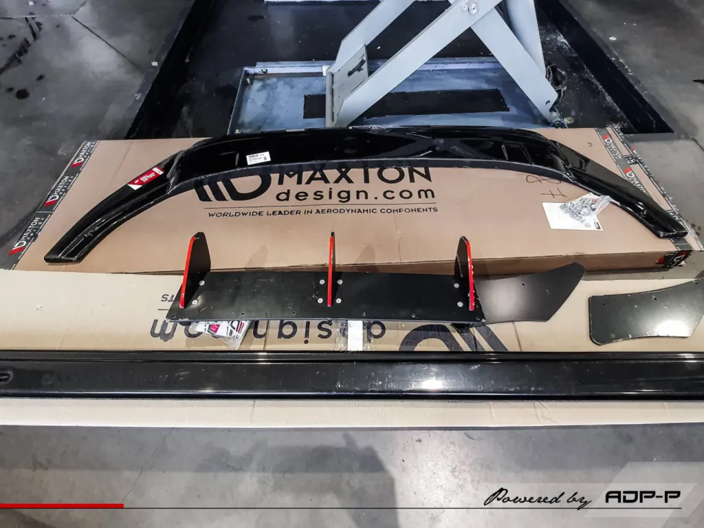 Kit Maxton Design Golf 7 R 2.0 TSi 300 | ADP Performance Aix en Provence