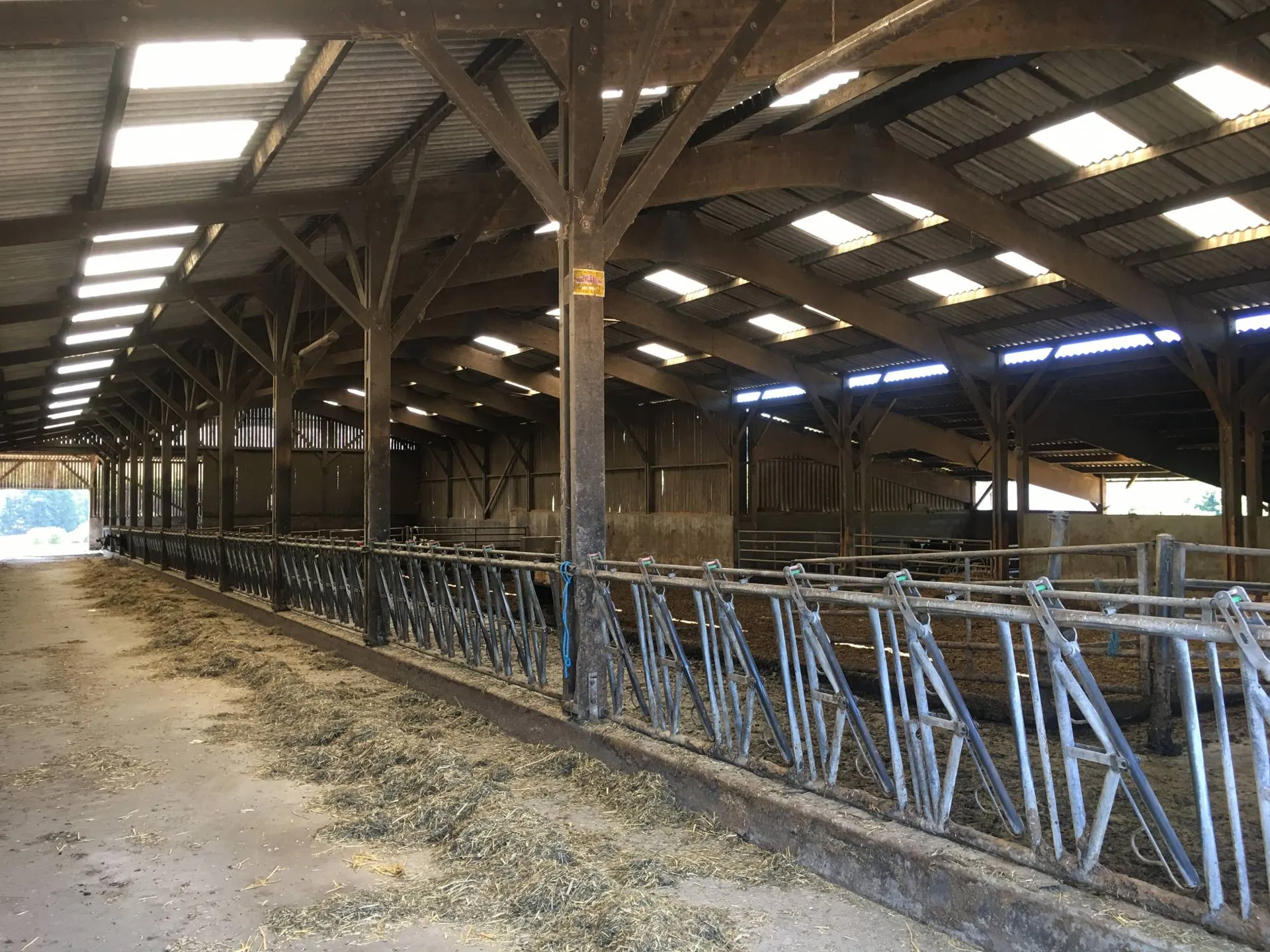 Acquisition d'une Ferme Agricole édifiée sur 37 hectares de terrain, dans le secteur d'Orbec 14290.