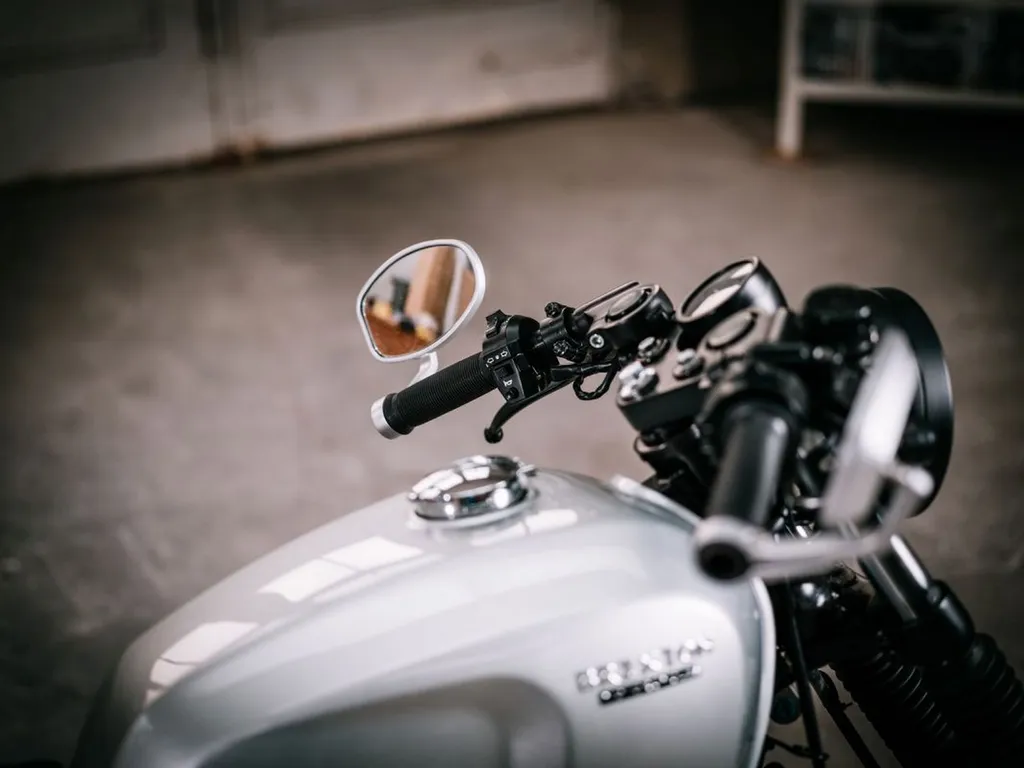 MOTO NEUVE BRIXTON BX125R CAFE RACER PACA