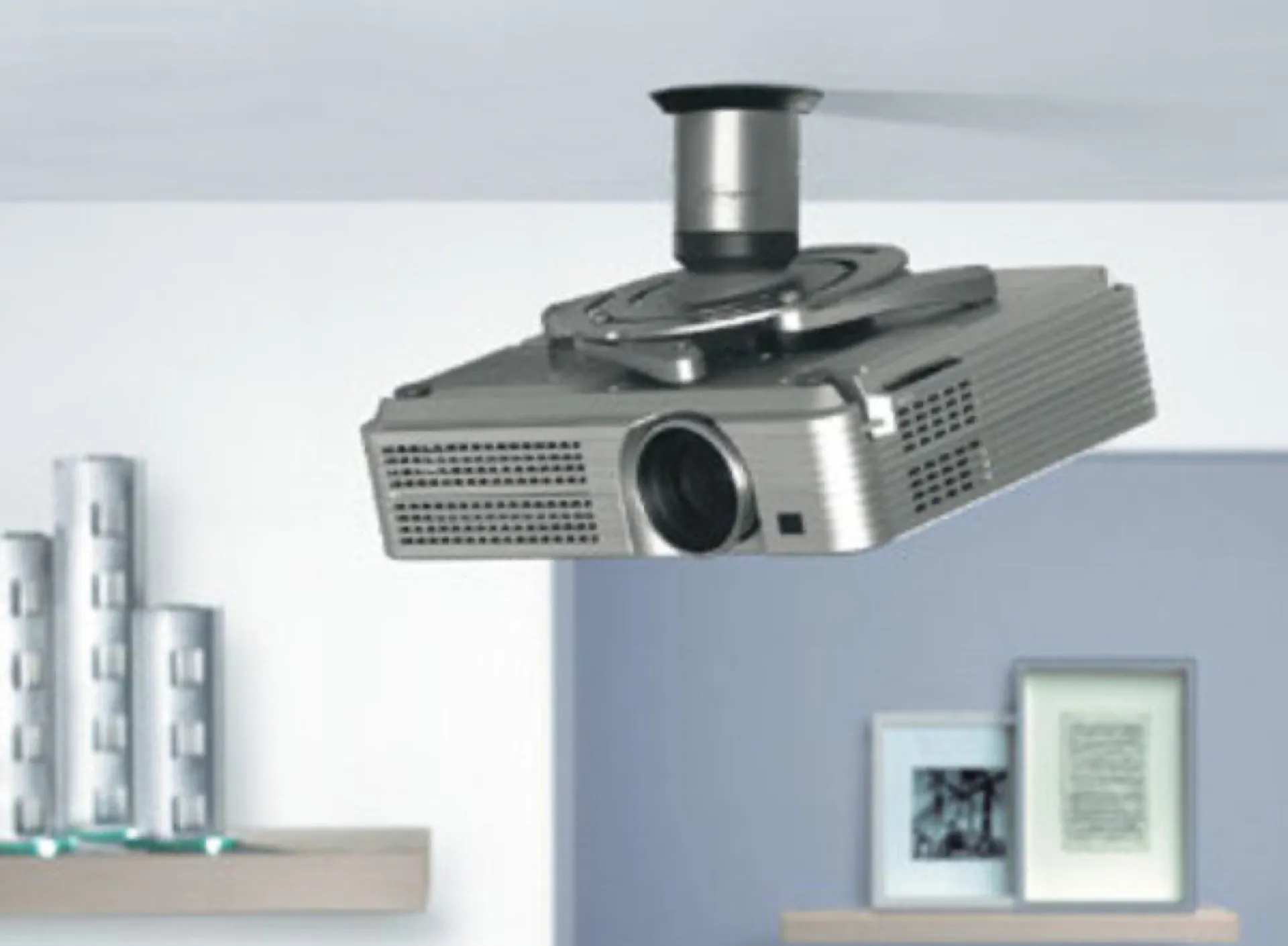 location fixation videoprojecteur à Toulon sur mer dans le var