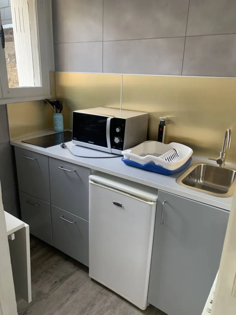 Studio très bien meublé