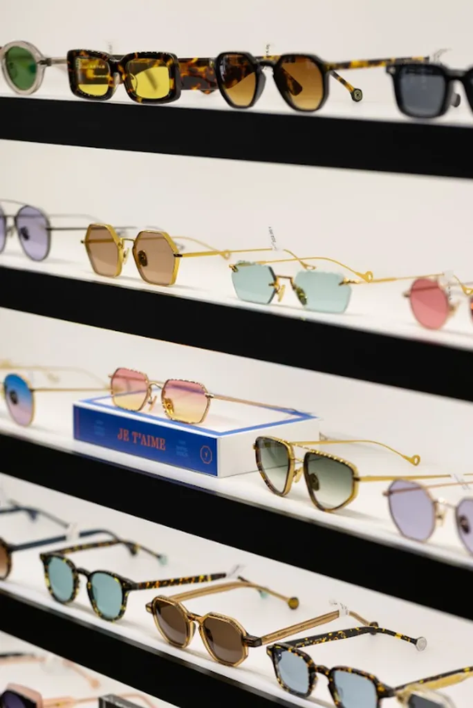lunettes de soleil colorés printemps ete 2025 vitrolles 