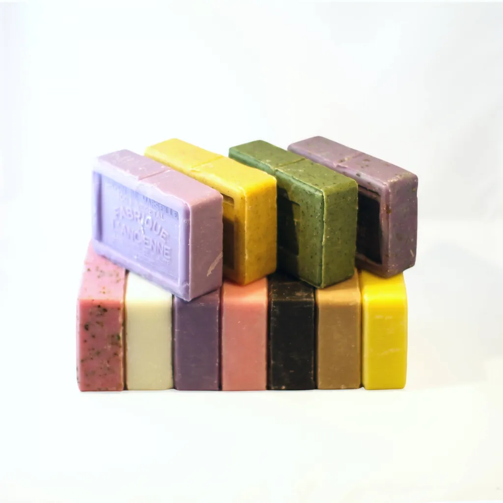 Les savonnettes 250gr à base de savon de Marseille