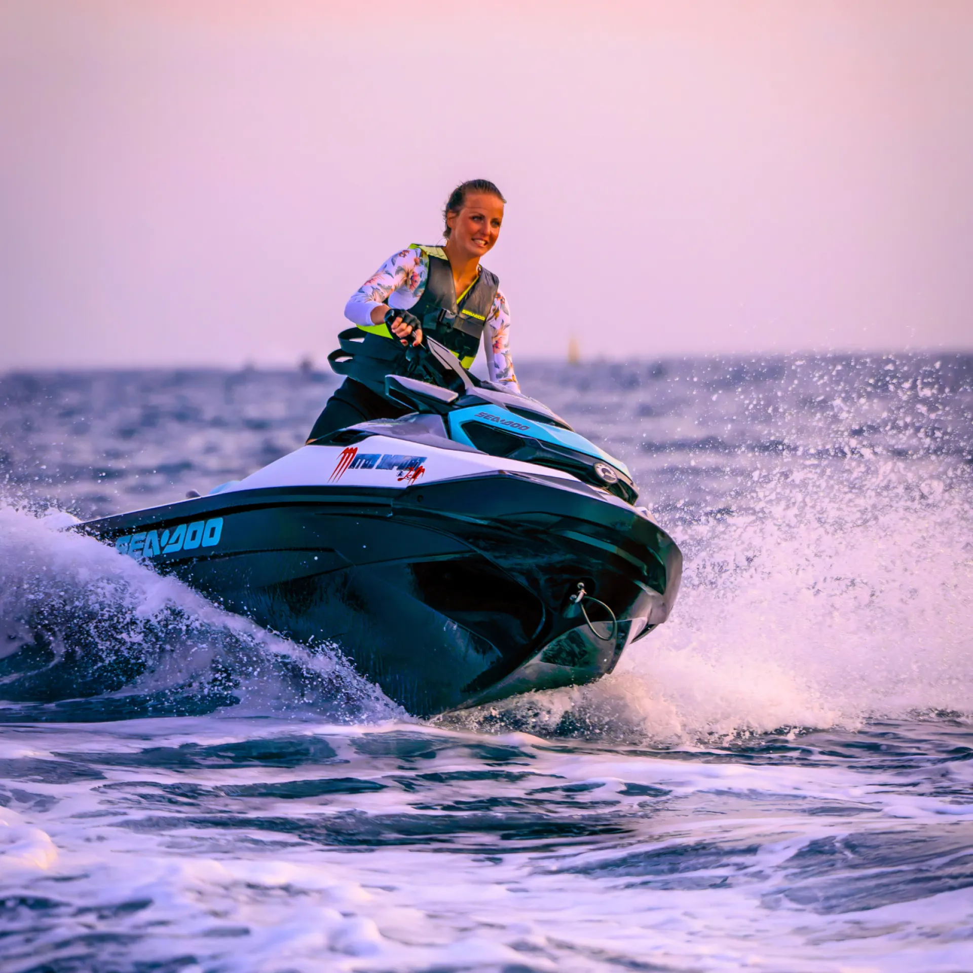 Randonnée Jet Ski encadrée 2h sans Permis Cap d’Agde entre fun, détente et sensations en mer Méditerranée