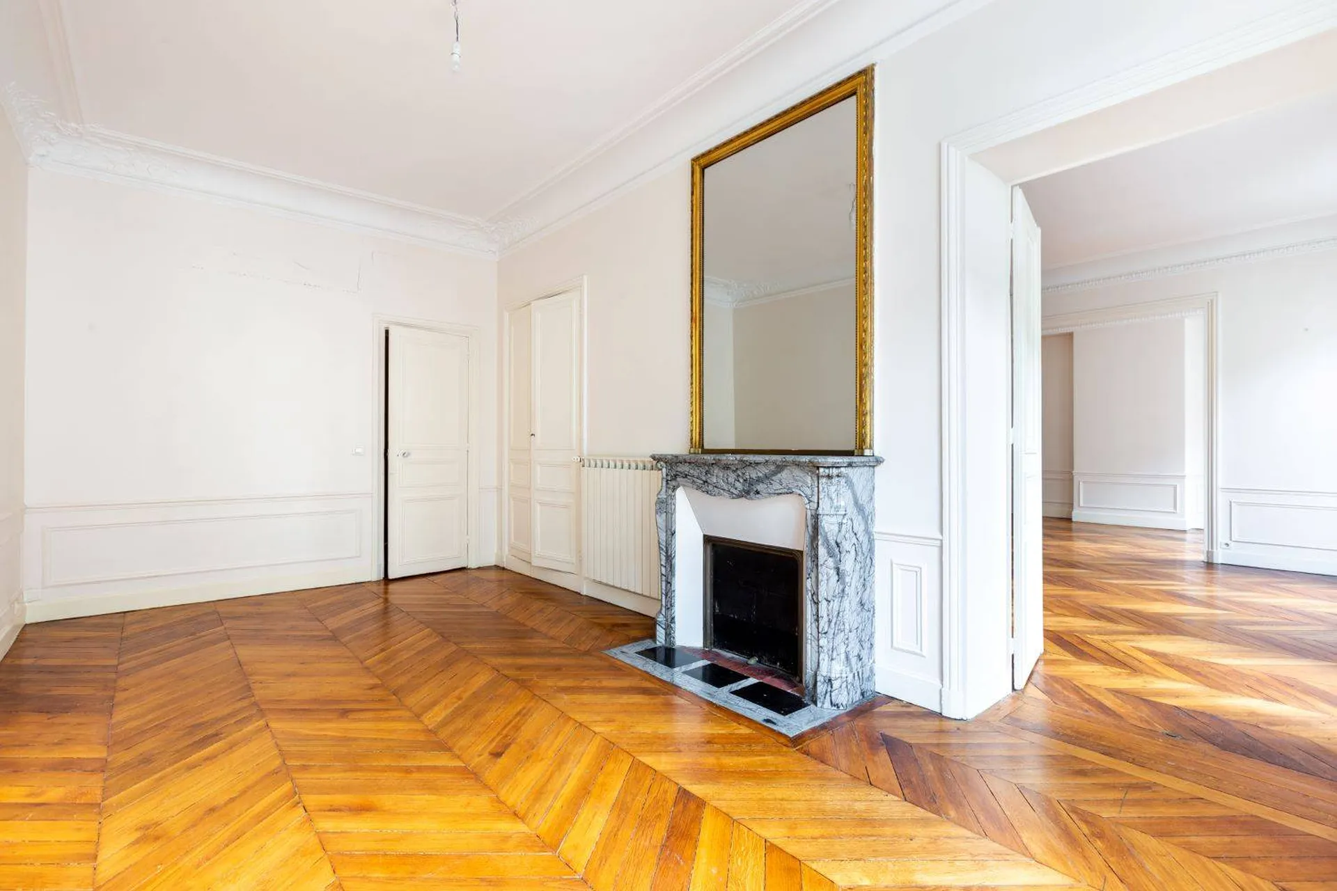A vendre appartement situé au métro Villiers à Paris 75017