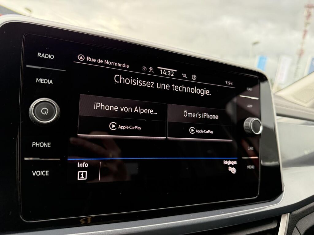 Volkswagen T-Roc occasion automatique diesel près d'Yvetôt – SUV récent faible kilométrage