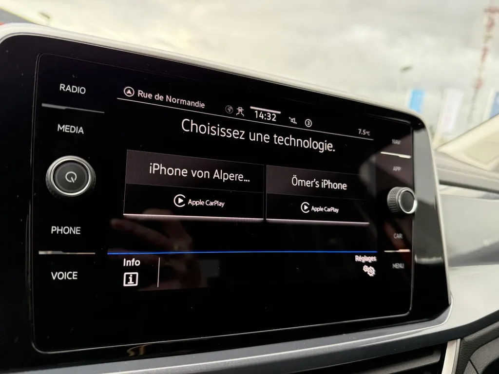 Volkswagen T-Roc occasion automatique diesel près d'Yvetôt – SUV récent faible kilométrage