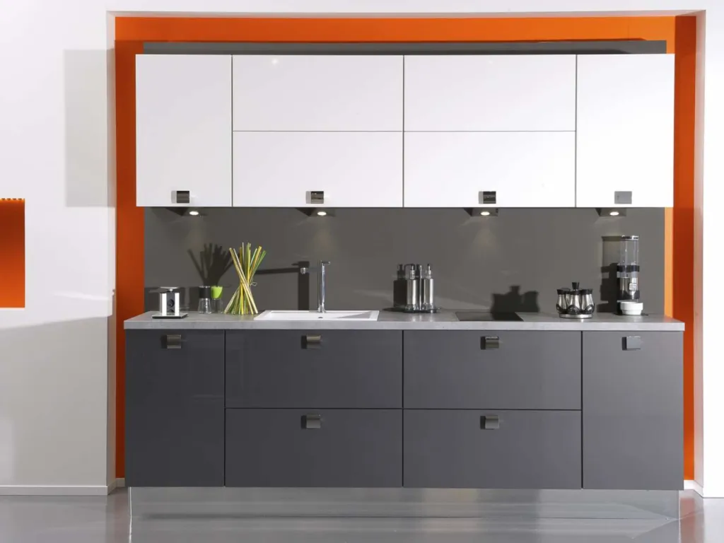 AVIVA cuisine Urban Compact