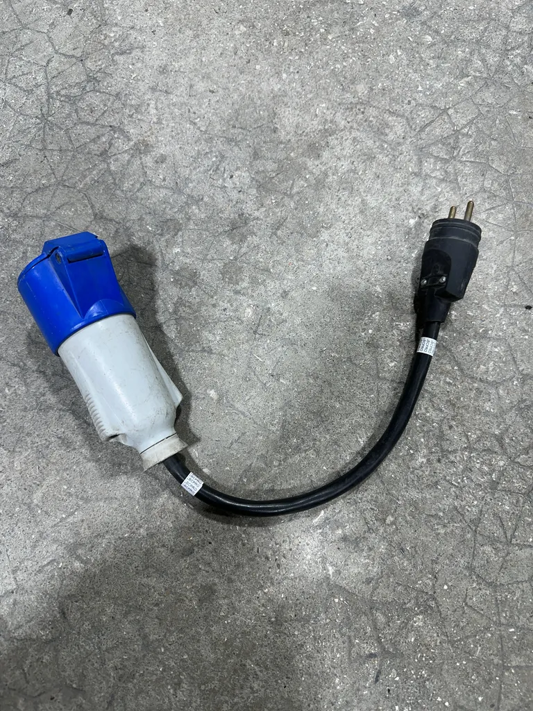 ADAPTATEUR PC16MONO MALE VERS P17 32 MONO FEMELLE