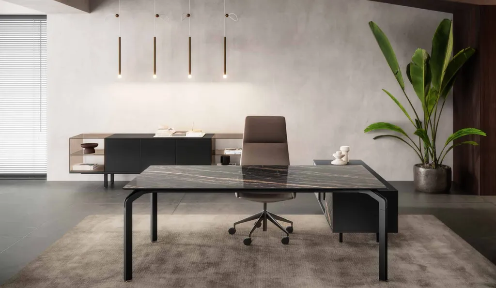 Bureau de direction YOGA de ABOUT OFFICE avec plateau céramique à Nîmes