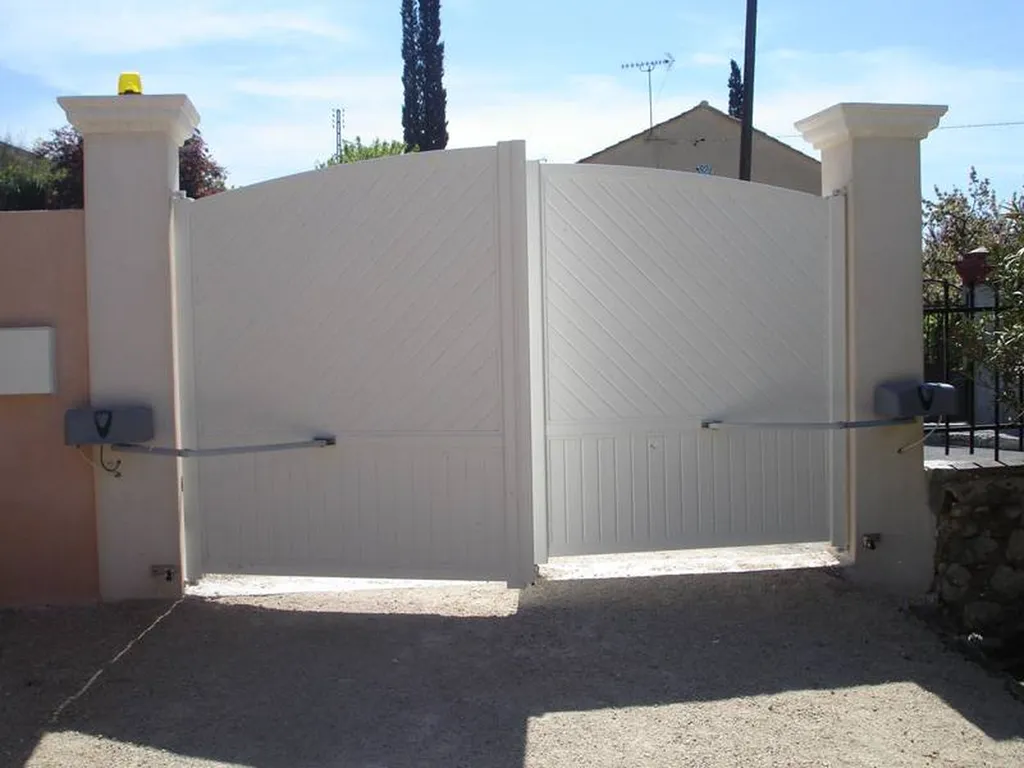 Pose motorisation à bras dans le Gard