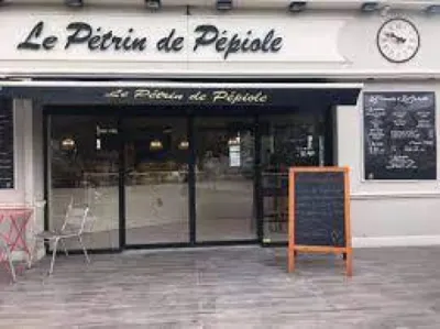 boulangerie et pâtisserie situé boulevard Kennedy six-fours les plages Le pétrin de pépiole