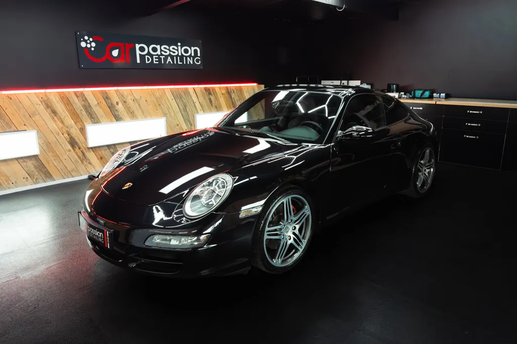 PROTECTION CERAMIQUE SUR PORSCHE 911 TYPE 997 CARRERA S NOIRE 