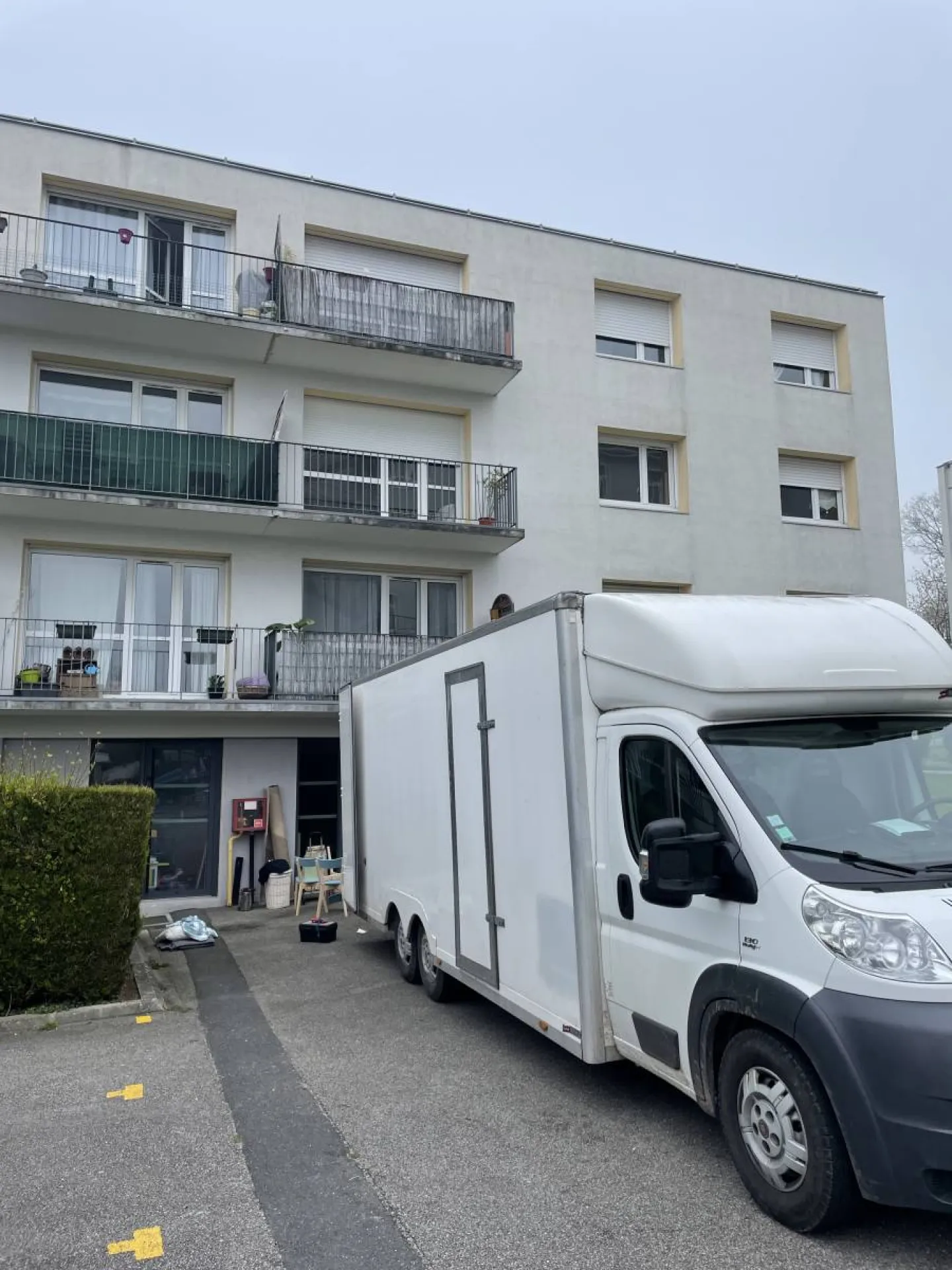 camion de 30m3 de l'entreprise Oben pret à être chargé 