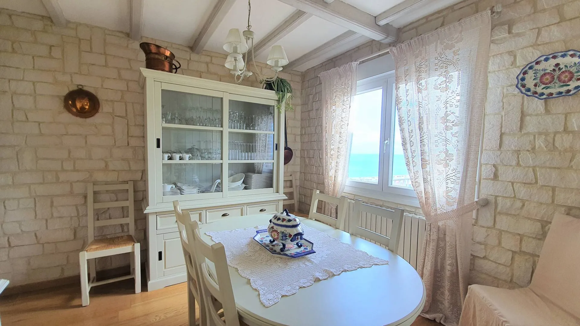A vendre Villa avec vue magnifique sur la mer, 4 chambres, située au coeur des 3 villes soeurs ( Le Tréport 76470, Mers-les-Bains 80350 et Eu 76260)