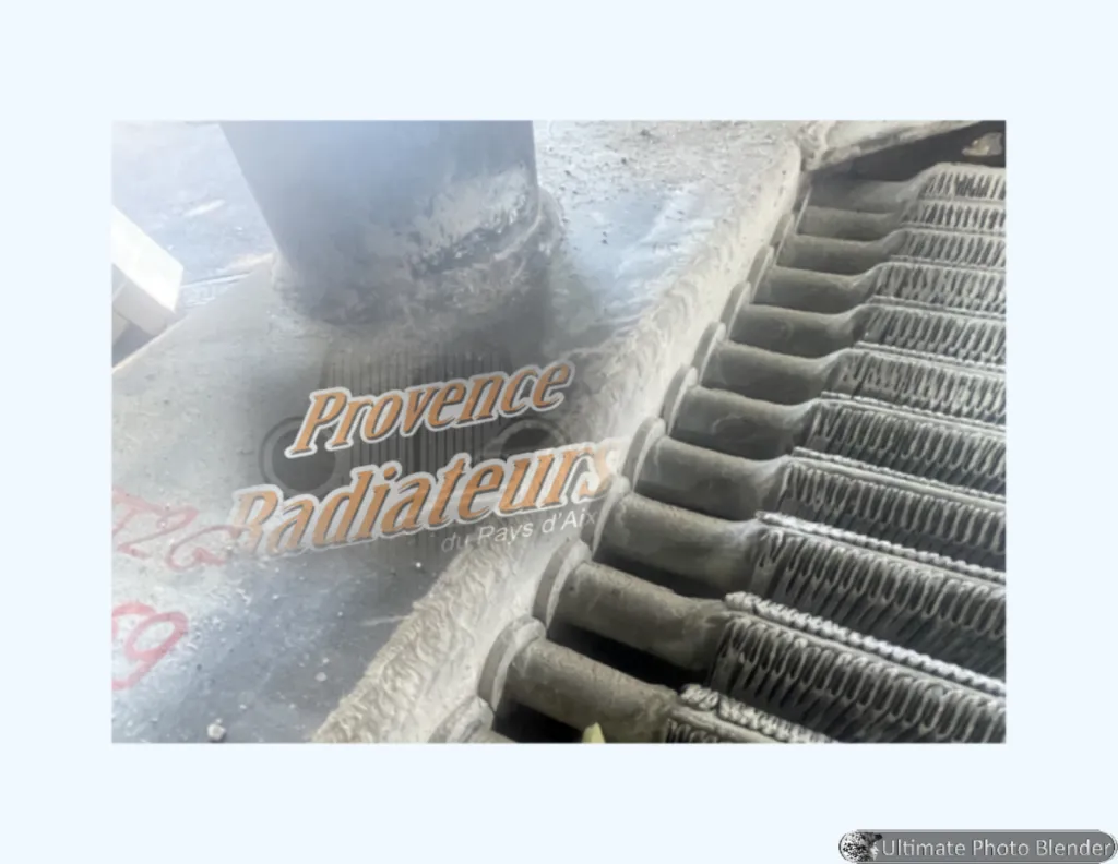 Radiateur de refroidissement  en réparation d'un engin minier type MESABI en région PACA.