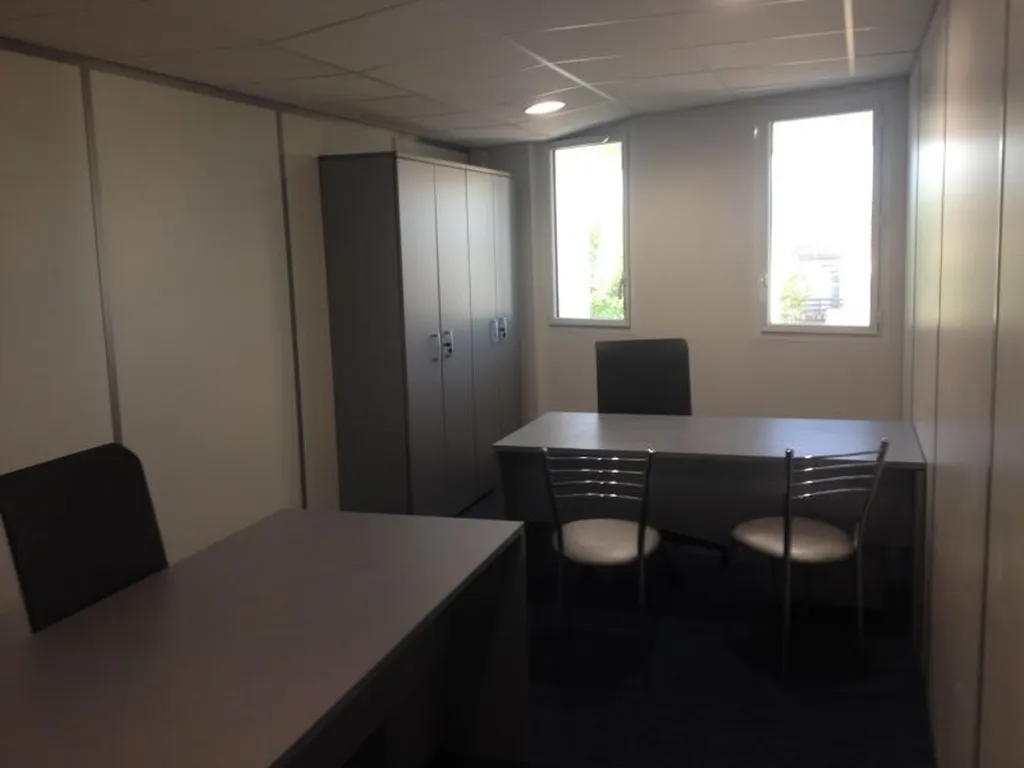 Location bureaux équipés proche Marseille Zone AFT 