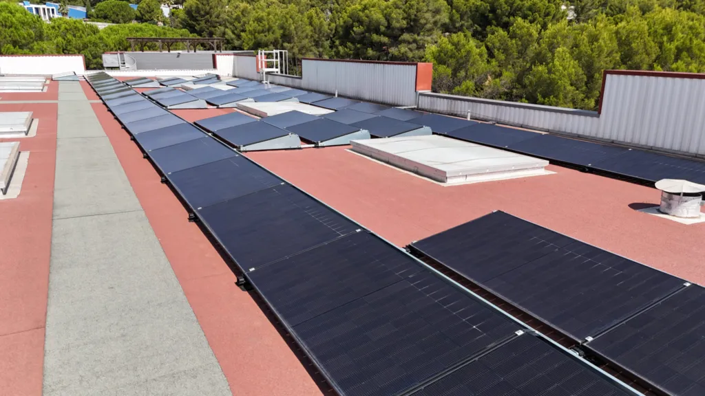 Installation de 36kwC dès 40 000€ à La Ciotat sur des locaux commerciaux 