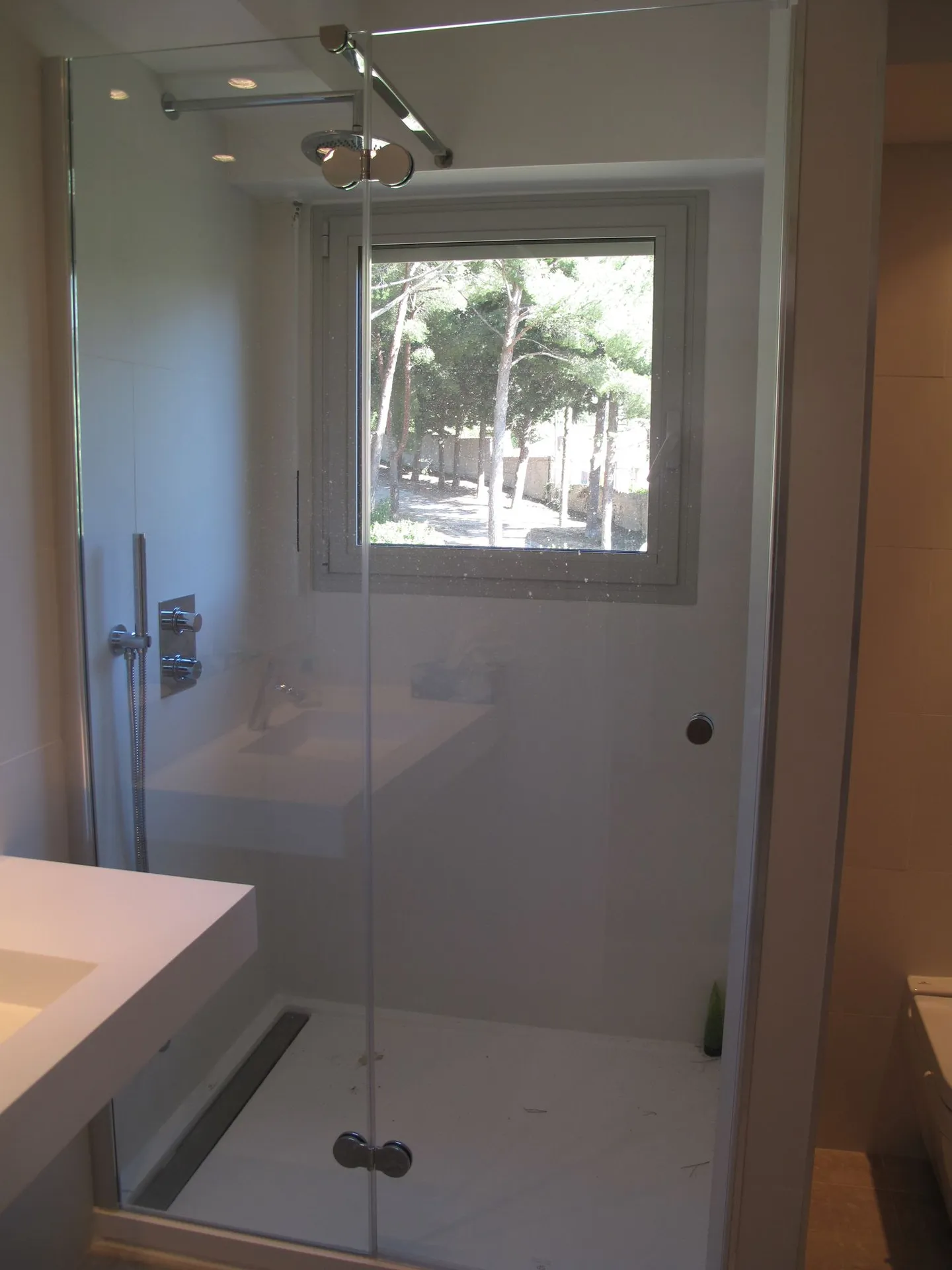 Vente appartement 4 Cassis dans résidence fermée standing proche centre