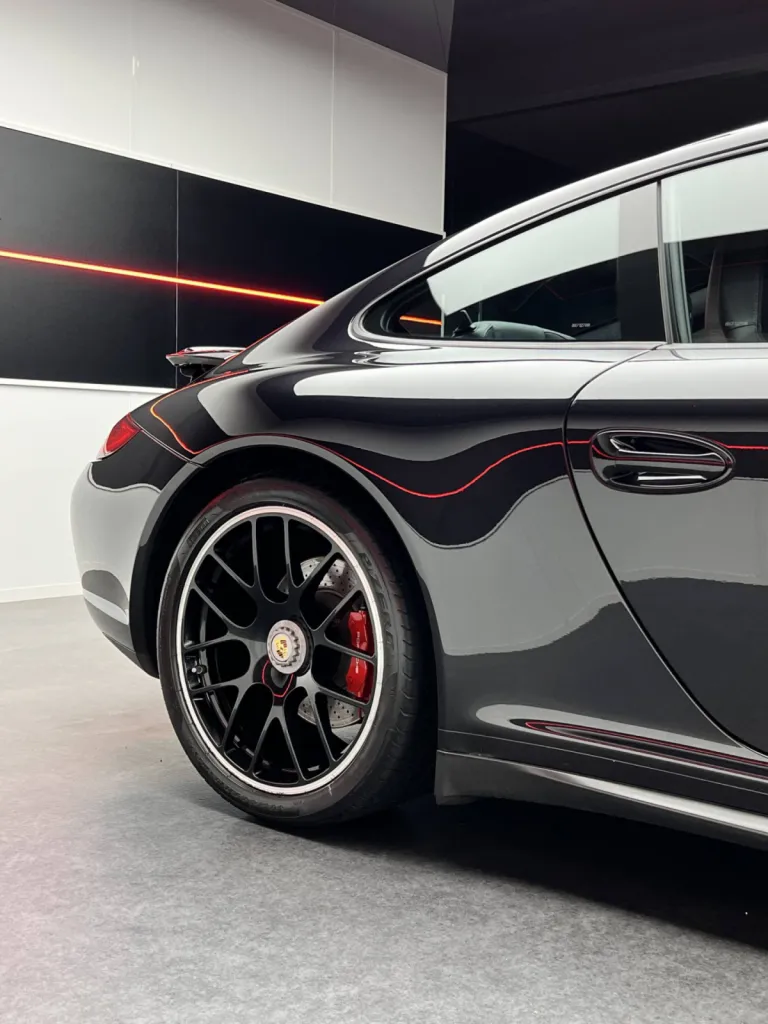 PORSCHE 997 GTS - POLISSAGE + TRAITEMENT CERAMIQUE GARANTIE 9 ANS - ARRAS