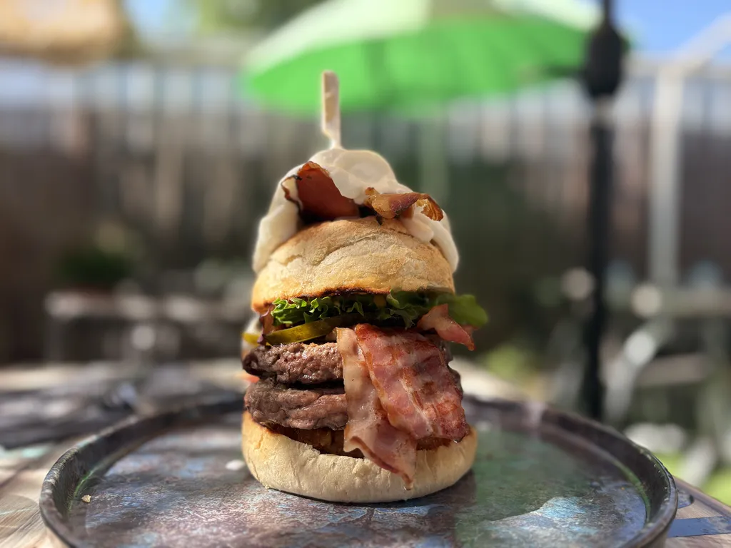 burger Mega Marots 