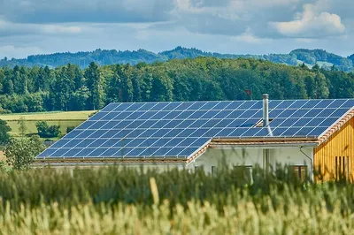 Toiture solaire à Martigues : Optez pour une énergie propre et augmentez l'efficacité de votre maison.