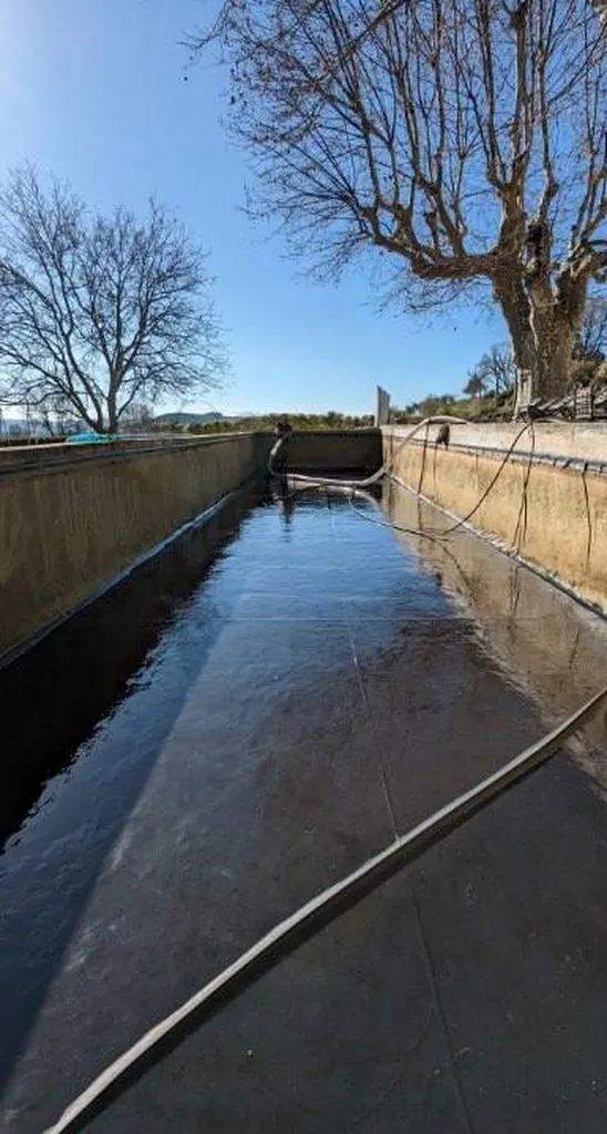 Assainissement d'un bassin de jardin à La Tour d'Aigues