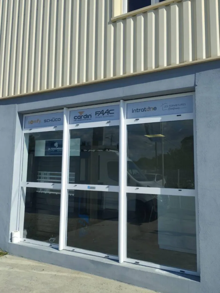 realisation enseigne menuiserie vernet