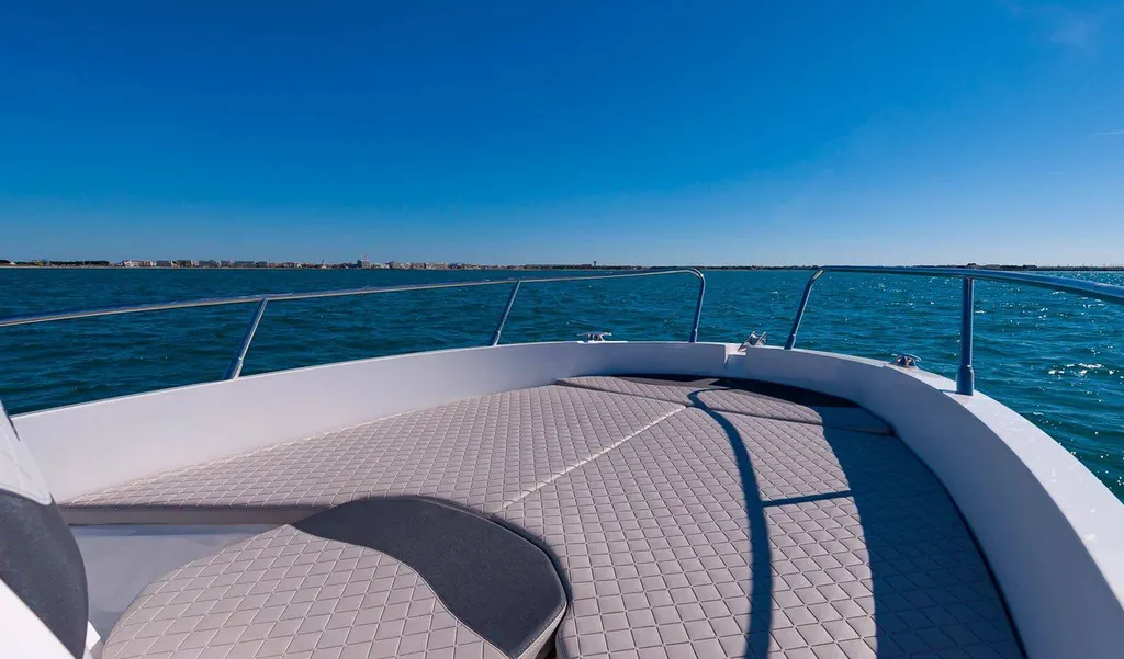 Vente bateaux à moteur neufs Idea Marine La Martinique