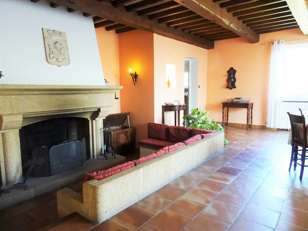 Chateauneuf de Gadagne, propriété d’architecte dans un parc arboré   