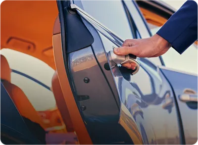 Accueil VIP aéroport avec chauffeur privé premium et conciergerie de luxe en Provence