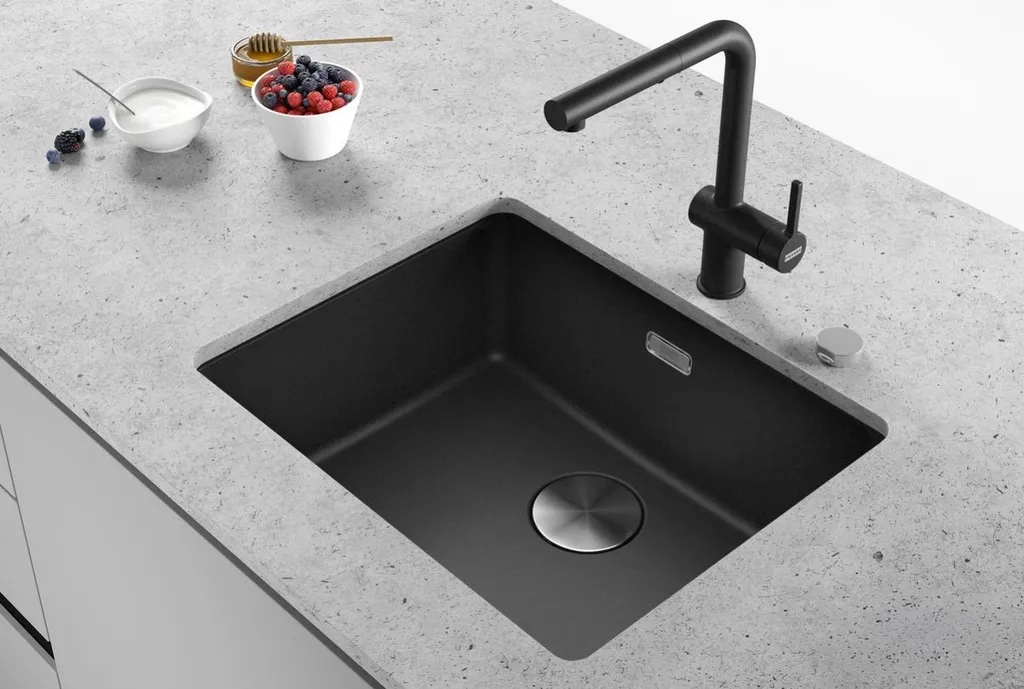 Evier avec cuve sous plan pour une rendu plus esthétique et facile d'entretien à Castelmaurou