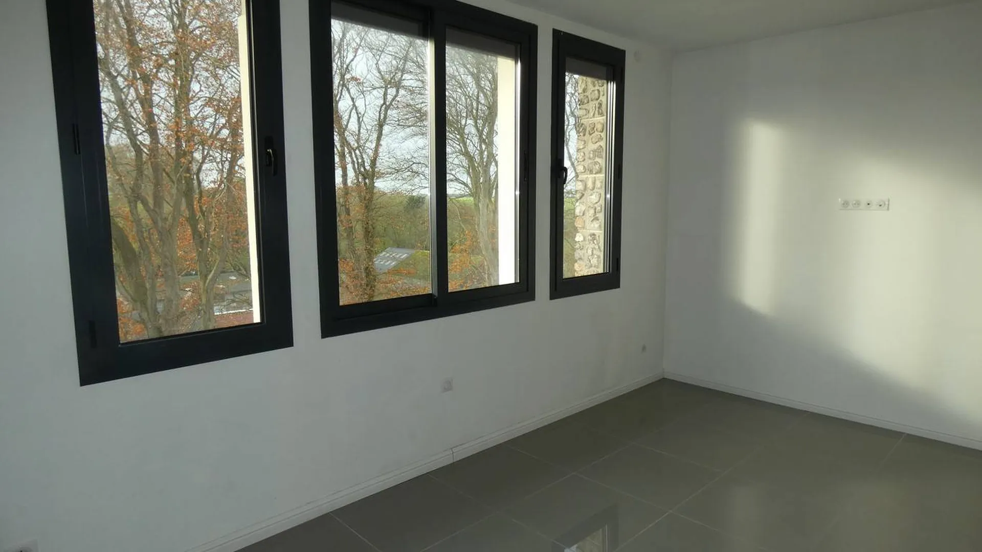 VENDU Proche de la plage, en Normandie (76), appartement de 77 m² et 2 chambres entièrement rénové entre Criel sur Mer et Le Tréport