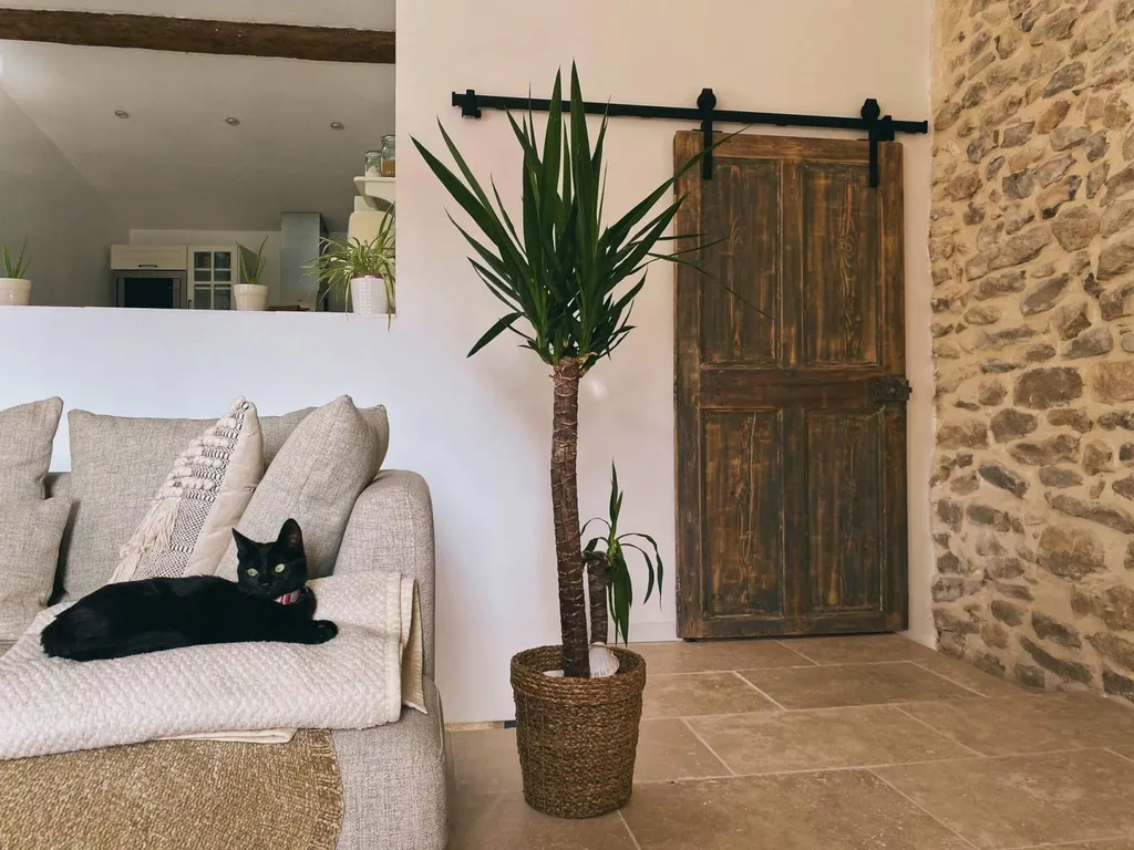 DALLAGES INTERIEURS EN TRAVERTIN BEIGE 1ER CHOIX CLASSIC AU FORMAT 61 X 40.6 X 1.2 CM