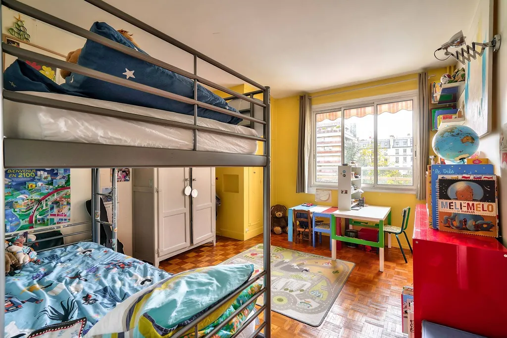 A vendre 3 pièces avec 2 chambres à Paris 75017