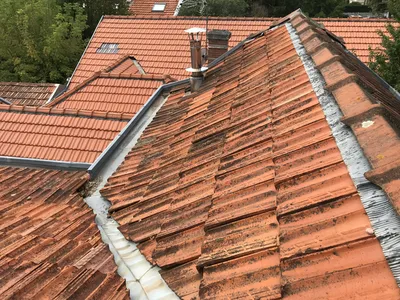 toiture tuiles Marseille à Arcachon à refaire