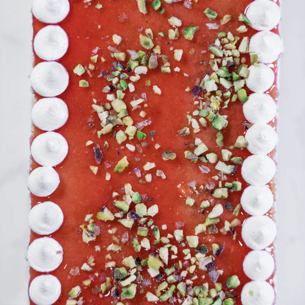 Gâteau aux fruits rouges maison