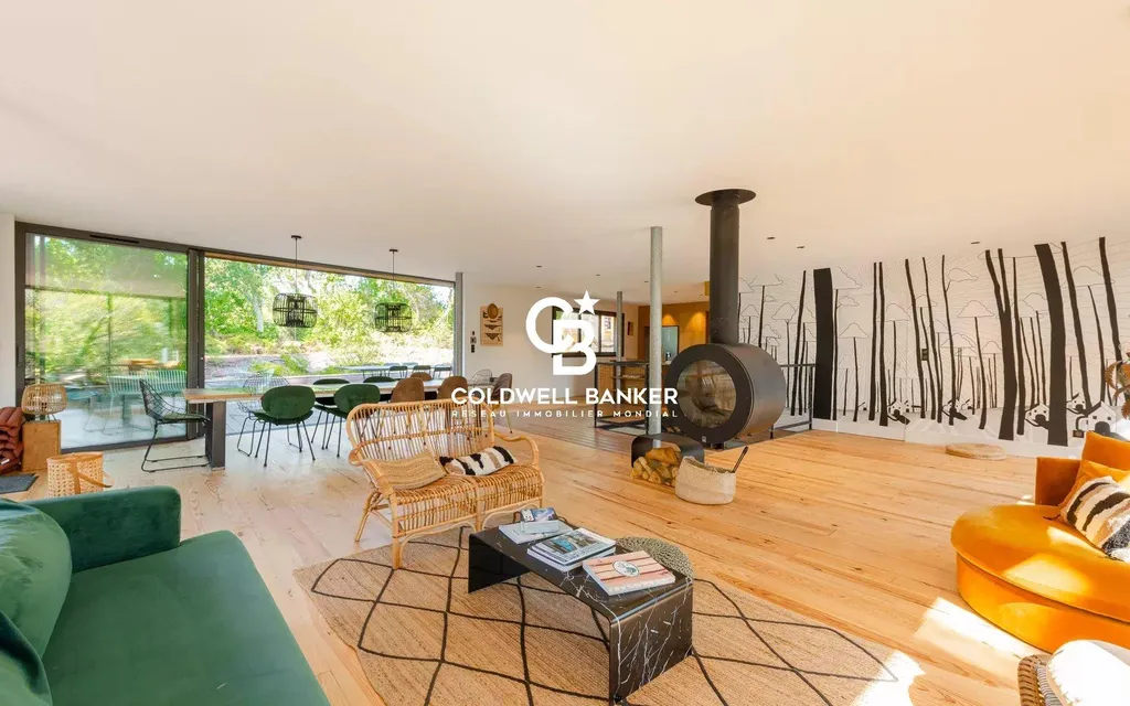 Maison à vendre à Hossegor – contemporaine, nature et piscine au cœur de la pinède