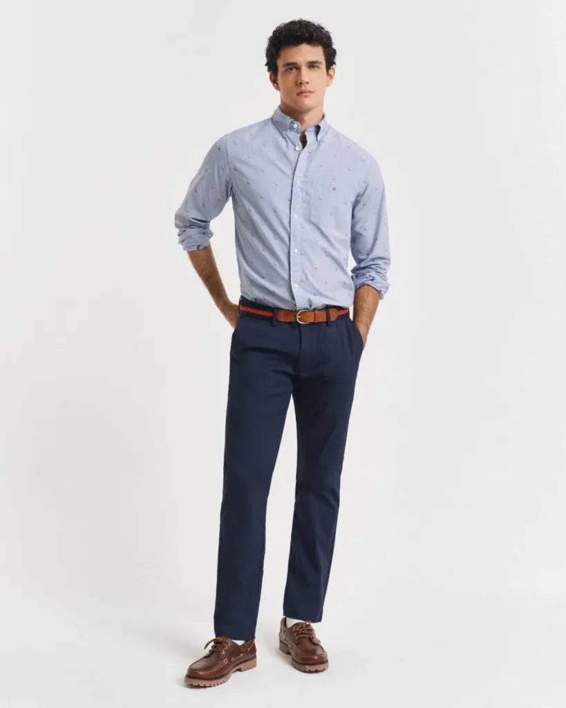 Comment choisir le pantalon chino slim Bleu marine disponible chez La Suite by Urban Chic à Dieppe