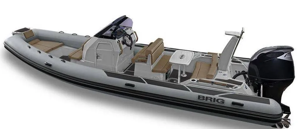 Pneumatique Brig Eagle 8 à louer à bandol